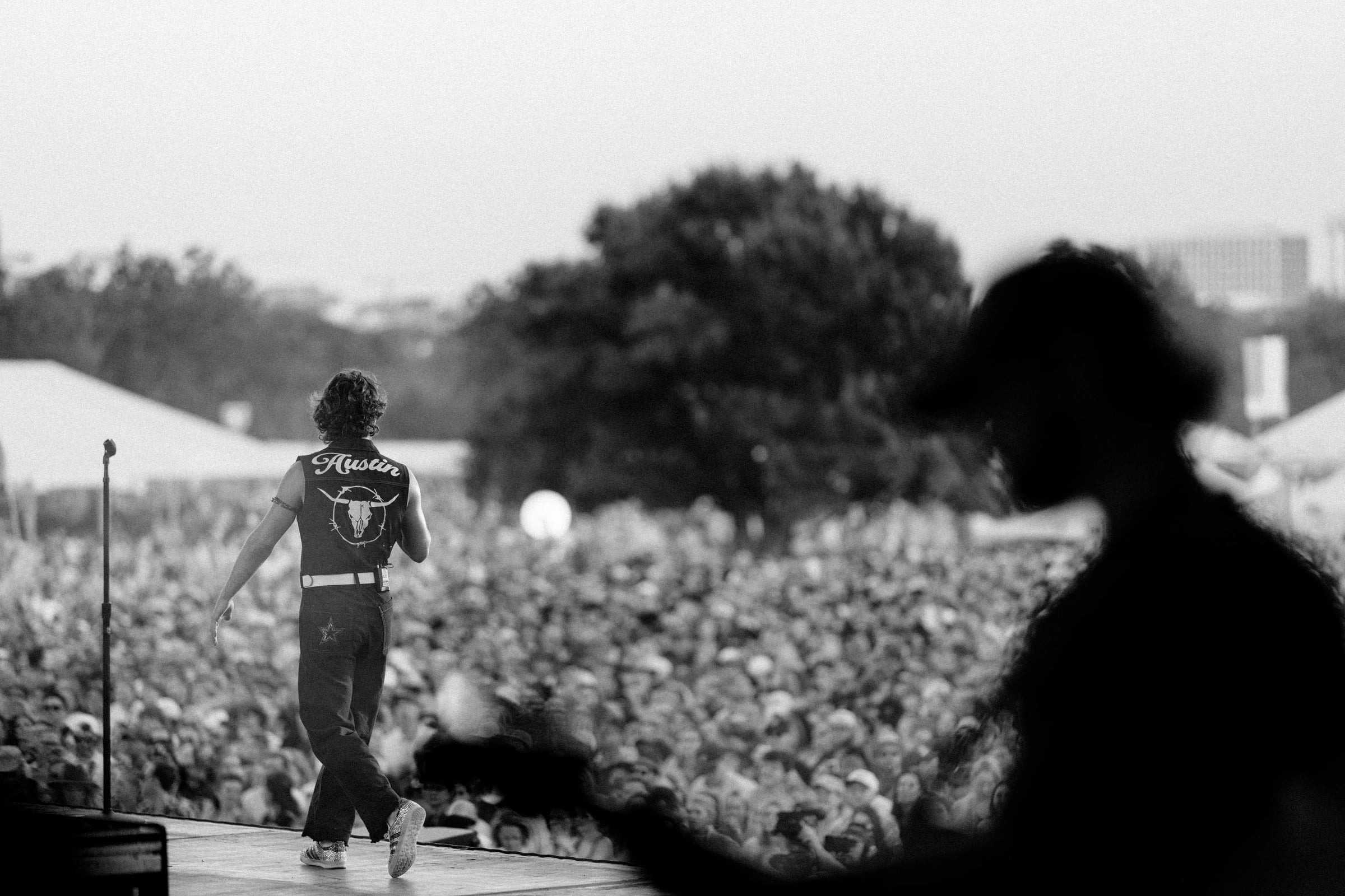Benson Boone performing at Austin City Limits Music Festival 2024, Zilker Park Austin TX — tour photographer Chauncey Scott
